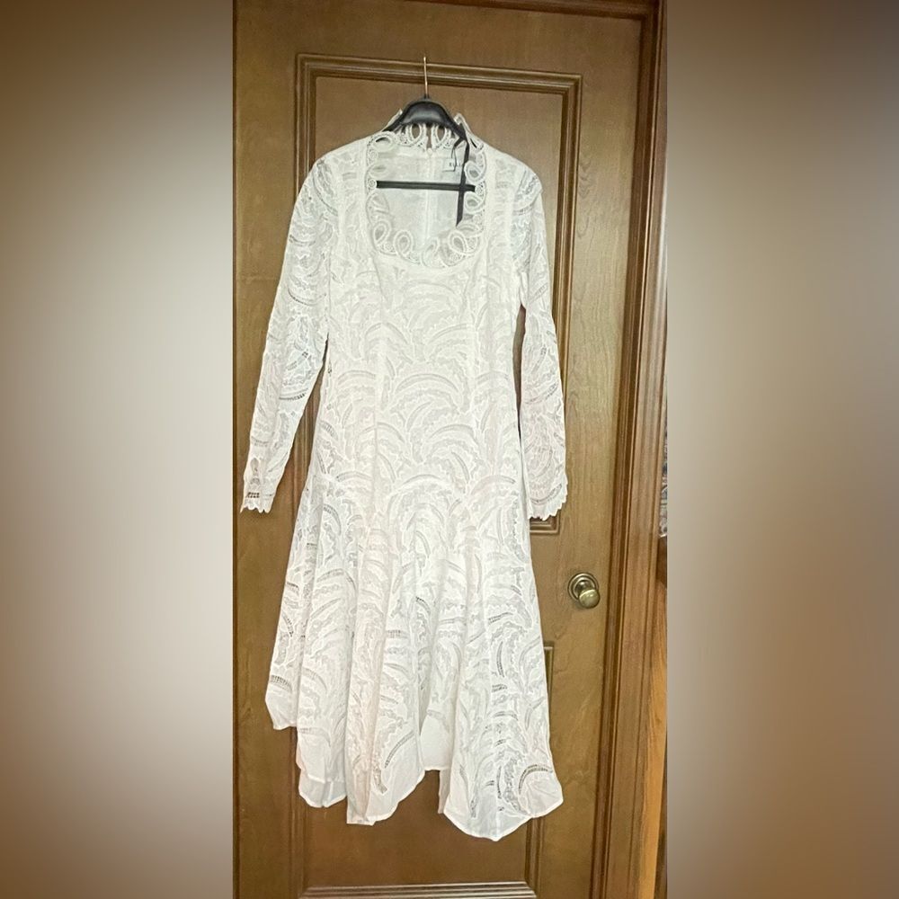 Elliatt Cream A-Line Scoop Neck Long Sleeve Dress